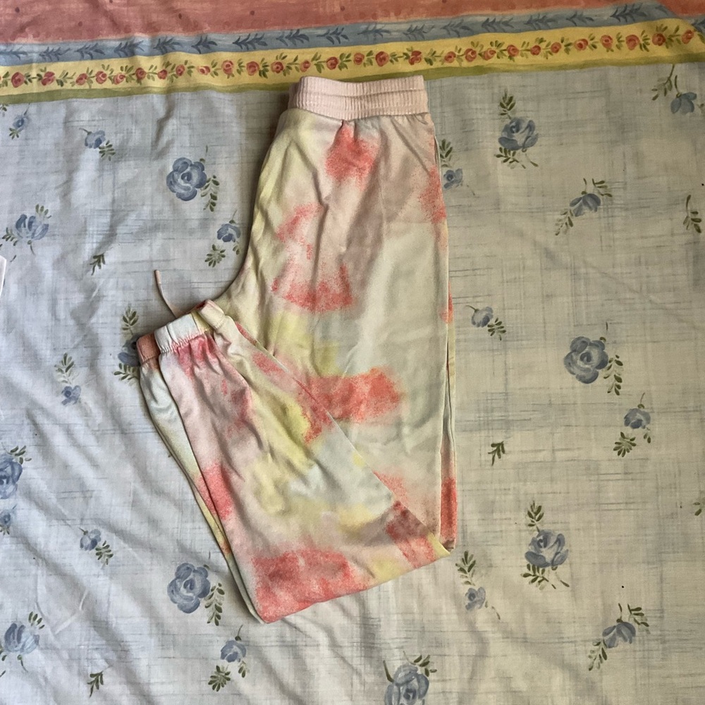 🌾Secret Treasures Tie-Dye Jogger Pants